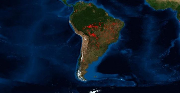 Amazon Forest Fire Is So Bad It Turned The Skies Rain In Sao Paulo Thousands Of Km Away Black