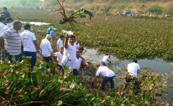 How A 40,000-Strong Community Of Locals Brought Back A Dead River To Life In Maharashtra