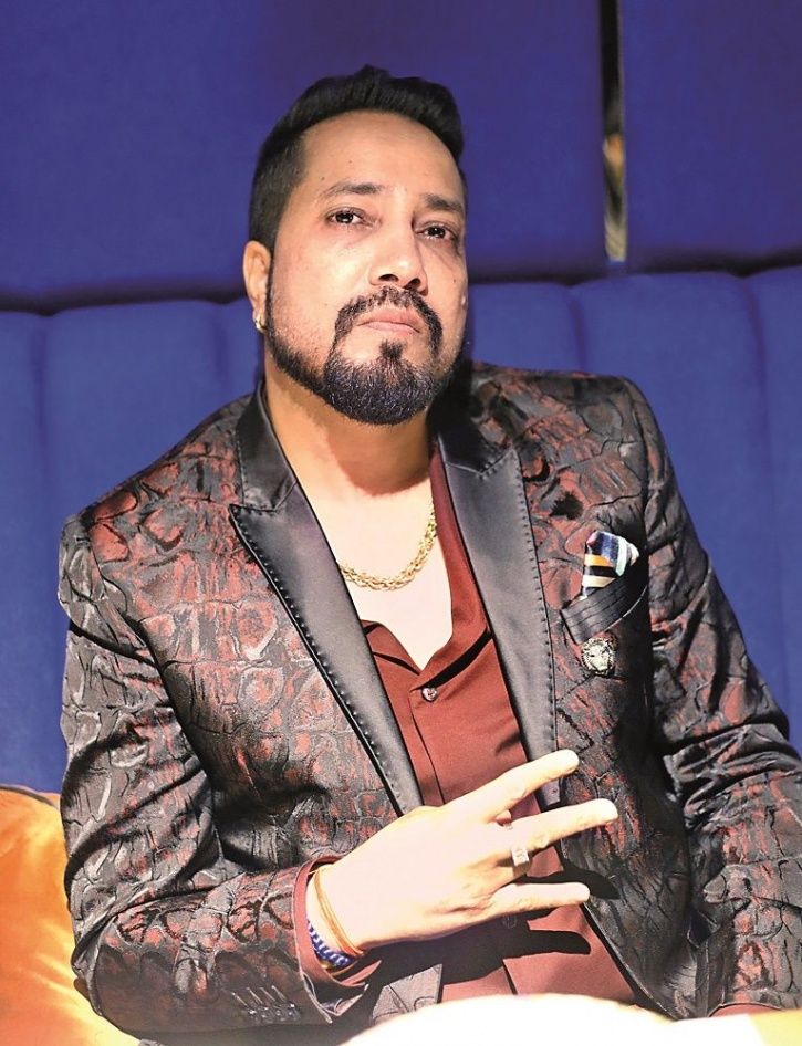 Mika Singh Faces Ban & Boycott In Indian Film Industry Post He Performs At An Event In Pakistan