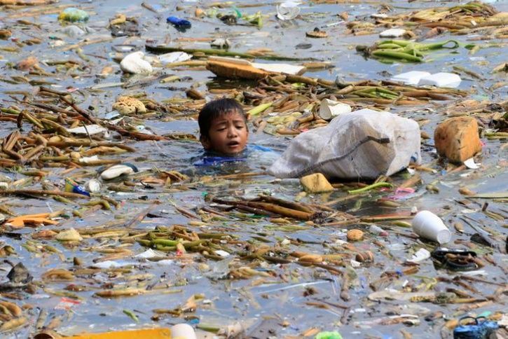 16 Images Of Oceans Warning Us About The 'Planet Of Plastic' That We ...