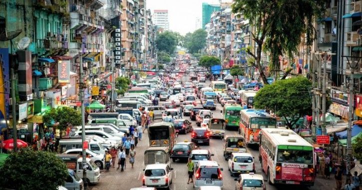 Myanmar, Yangon, ban on motorbikes, military general, traffic congestion, policemen