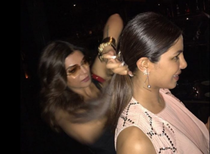 Sushmita Sen & Priyanka Chopra Show Love To Each Other On Instagram & It’s An Epic BFF Moment
