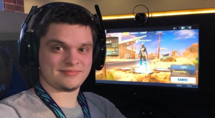 What Do Fortnite Streamers Use For Donations This Fortnite Streamer On Twitch Got A Record Breaking 75 000 Donation From His Friend