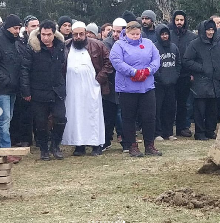Kader Khan’s Funeral Held In Canada, Son Sarfaraz & Fans Pay Their Last Respect
