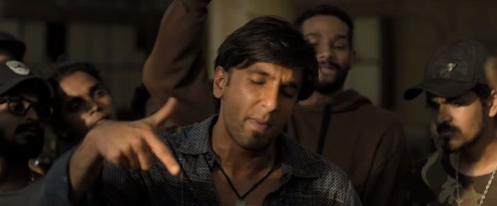 Ranveer Singh’s Stunning Rap In The First Teaser Of Gully Boy Has Left Fans Enthralled 