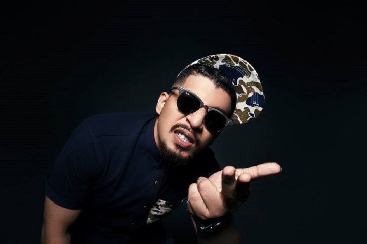 Meet Real Life Gully Boys Divine Naezy Who Went From Raps To Riches Inspired Ranveer S Film Gully boy, although a story often seen in cinema, allows us to take a different angle from india, and applies music in a unique way. real life gully boys divine naezy who