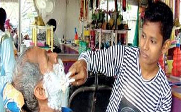 Two Sisters Running Dad Barber Shop Get Aid For Parlour