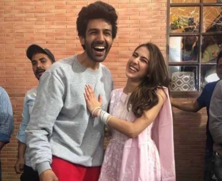 These 8 Pictures Of Kartik Aryan & Sara Ali Khan Scream They Should