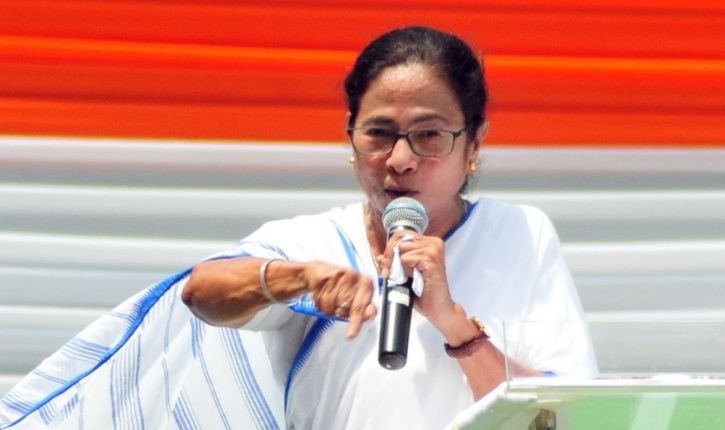 Mamata Banerjee supports celebs who wrote open letter to prime minister narendra modi. 