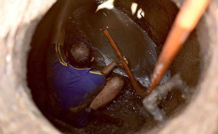 801 Workers Died Cleaning Sewers In