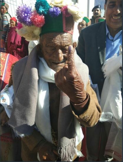 Shyam Saran Negi, 102 years old, Lok Sabha elections, Election Commission, SVEEP, first voter