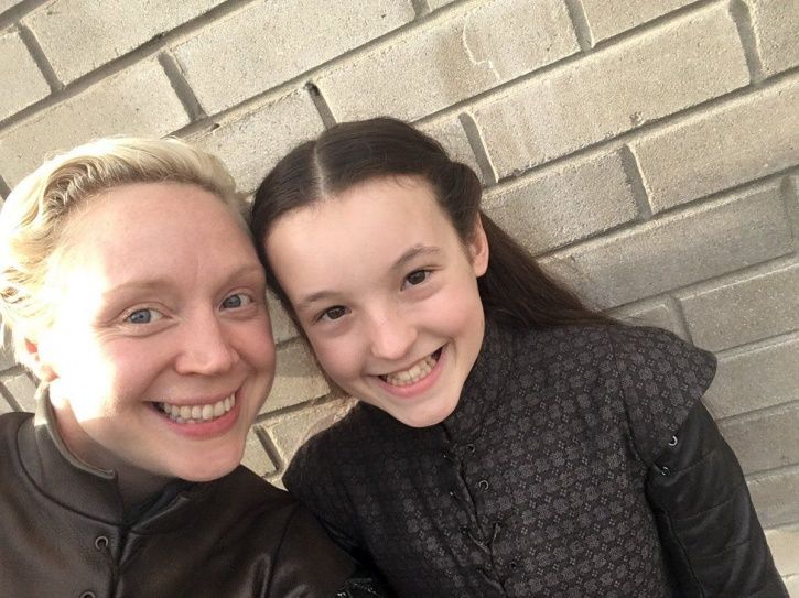 Bella Ramsey who plays Lyanna Mormont on game of thrones with Brienne of Tarth.