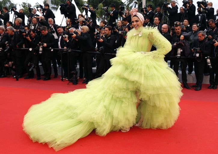 13 Pictures Of Deepika Padukone Taking Over French Riviera In A Lime ...