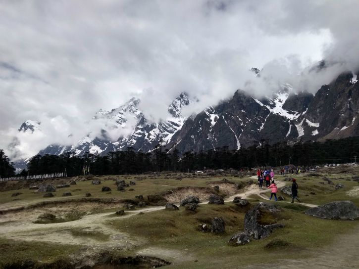 Landscape Wallpaper of Snow , Mountains at Sikkim , Tsomgo Lake . Stock  Photo - Image of snow, tour: 176449888