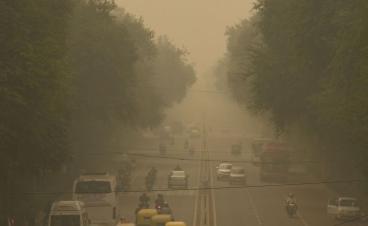 delhi politicians skip key meeting on pollution
