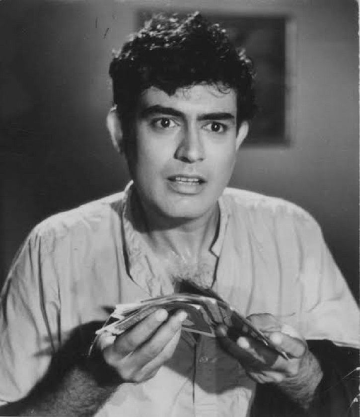 Remembering Legendary Sanjeev Kumar, The Can-Do-It-All Of Indian Cinema Who Went Away Too Soon