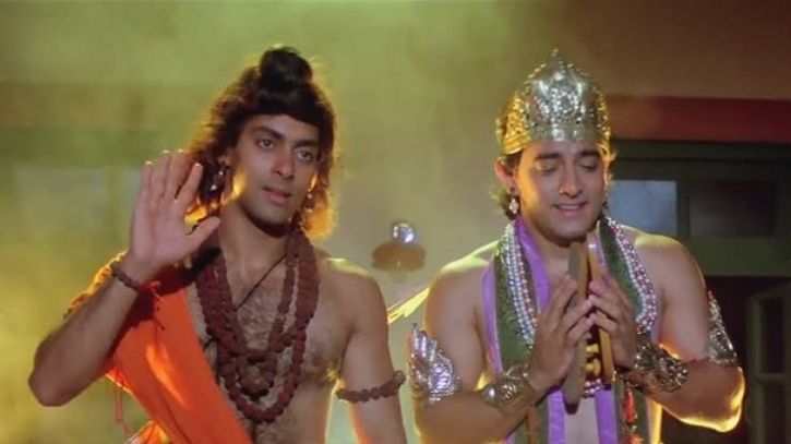 Salman Khan and Aamir Khan in Andaz Apna Apna.