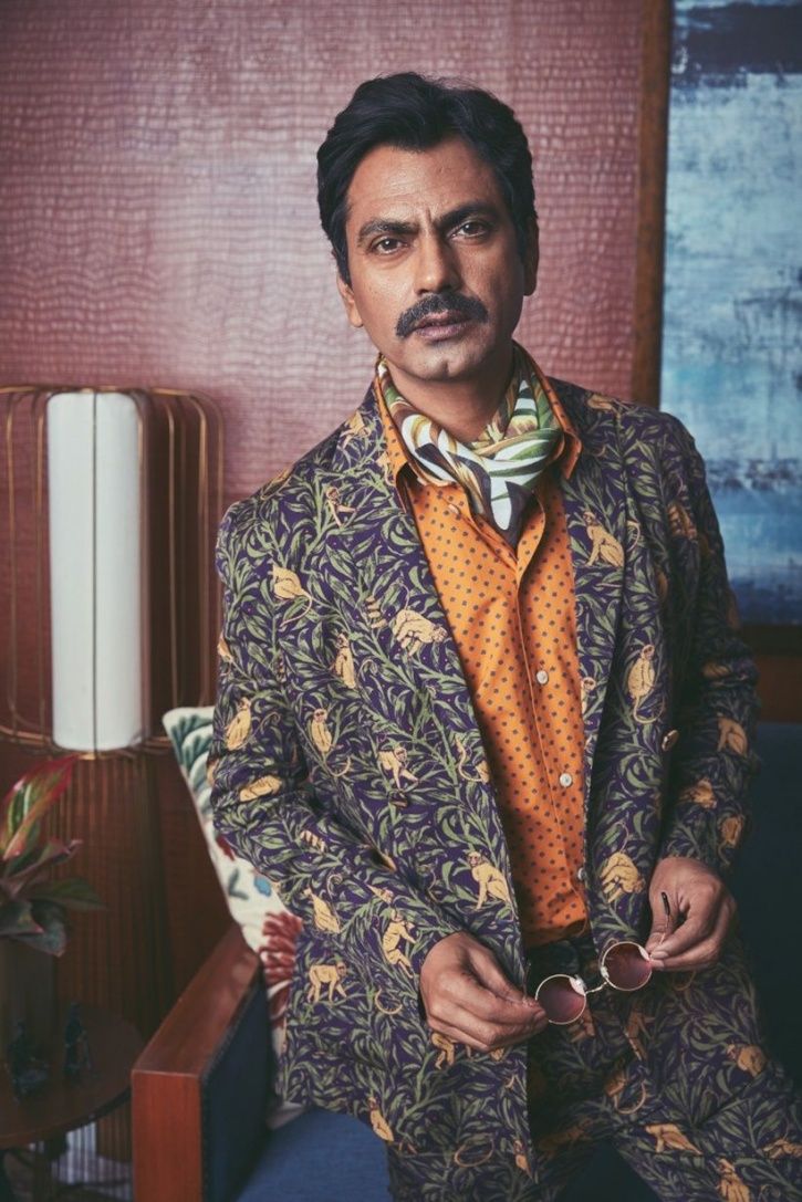 Nawazuddin Siddiqui Wins Golden Dragon Award For Excellence In Cinema At Cardiff International Film Festival 厦门金龙旅行车有限公司, or commonly known as 金旅客车) is a chinese joint venture company established in 1992 in developing, manufacturing, and selling 5m to 18m long luxury buses and light vans with the trade mark of golden dragon. nawazuddin siddiqui wins golden dragon