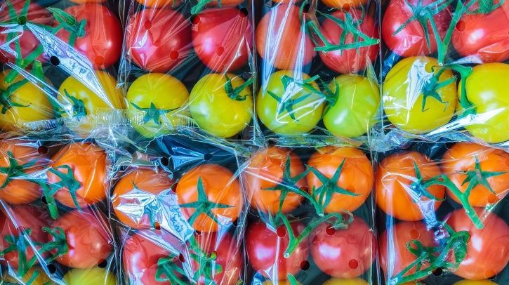 Why Removing Pointless Plastic Packaging Around Vegetables & Fruits Is The Need Of The Hour