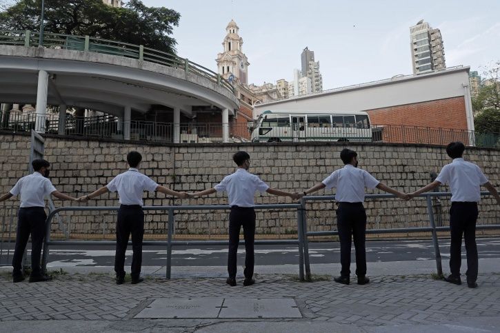 Hundreds Of Students In Hong Kong Formed Human Chains13