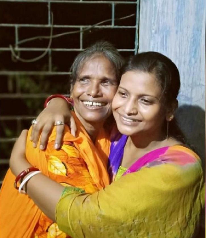 Ranu Mondal with her daughter Elizabeth Sathi Roy.