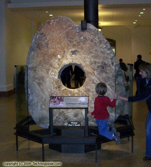 Strange But True Rai Stone - The Largest Coins Weighed Over 8 Tons