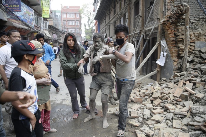 Shocking Images Of Nepal After 7.9 Magnitude Earthquake Rocked The Country