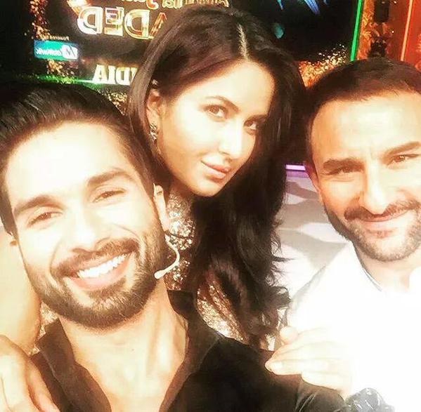 Awkward! Shahid Clicks A Selfie With Kareena's Hubby Saif Ali Khan