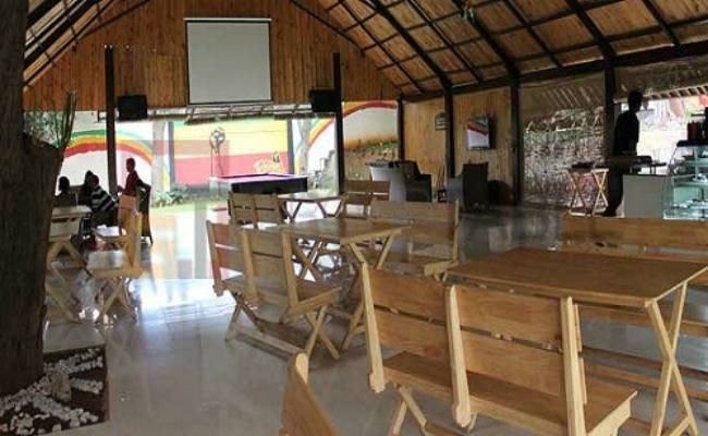 Themed Cafes That Pay Homage To Legendary Musicians - Rasta Cafe
