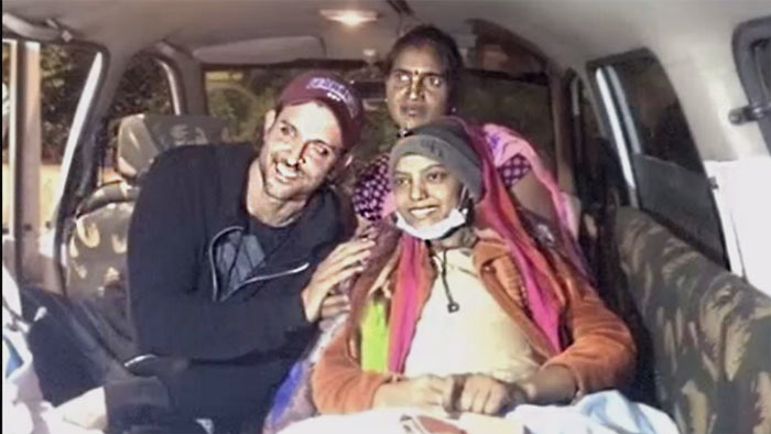 Hrithik Roshan Fulfills The Last Wish Of A Cancer Patient In Jabalpur