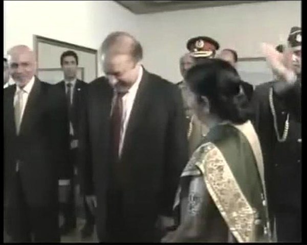 Sushma Swaraj Meets Nawaz Sharif At Heart Of Asia Conference
