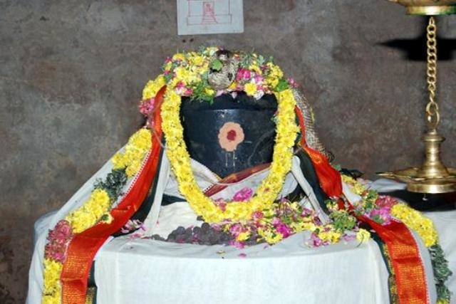 Indian Shrines And Unsolved Mysteries - Thepperumanallur Shiva Temple, TN