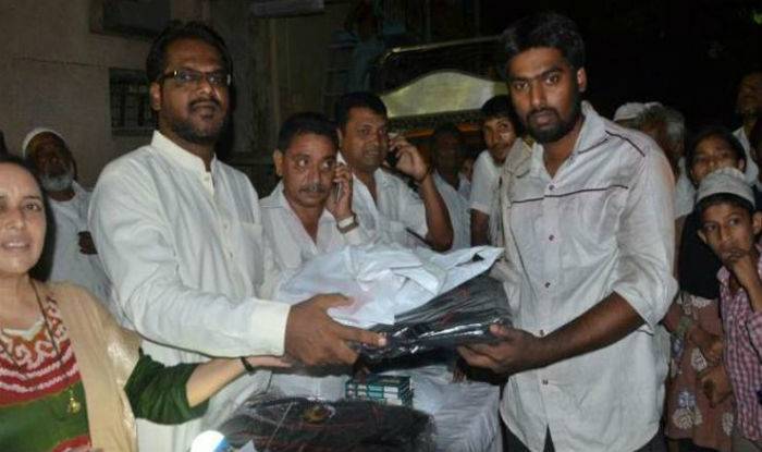 Kudos! Pune Muslim Celebrate Diwali By Donating Rs 12 Lakh To Fire Victims