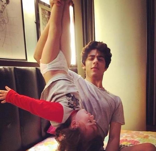 Aww: SRK Shares An Adorable Picture Of Aryan And AbRam