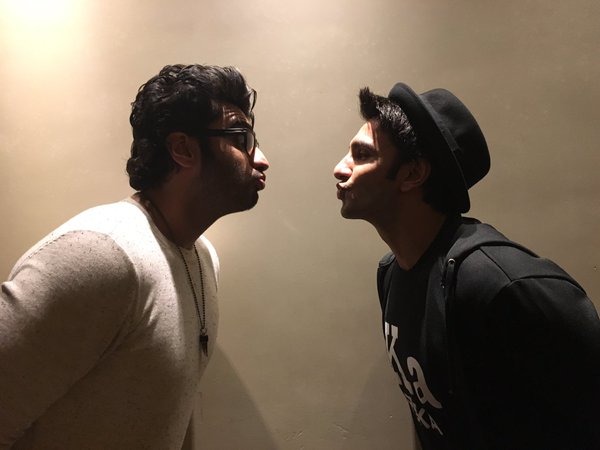 Priyanka Chopra's Response To Arjun & Ranveer's almost-kissing Picture Is Priceless!