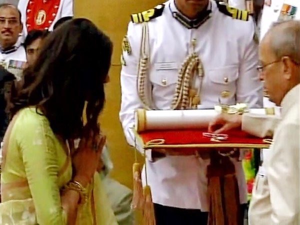 Priyanka Chopra's Receives Padma Shri From President Pranab Mukjherjee