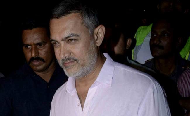 Aamir Khan Adopts Two Villages In Drought-affected Maharashtra!
