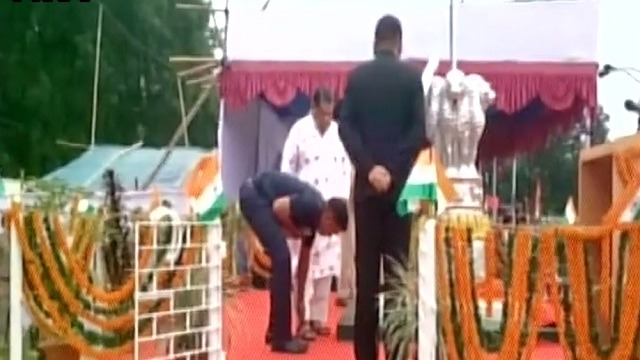 Odisha Minister Makes His Personal Security Officer Tie His Shoelace In Public