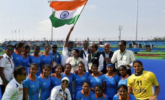 Indian Women Archery & Hockey Squad Shows Grit, Shooter Heena Fails To Impress