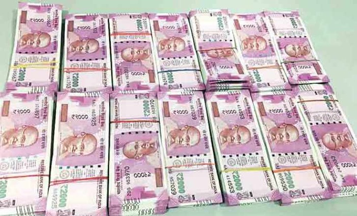 ED Seizes Rs 93 Lakh In New Currency Notes From Karnataka
