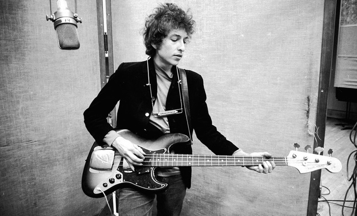 5 Bob Dylan Songs That Prove He Is An Incredible Poet