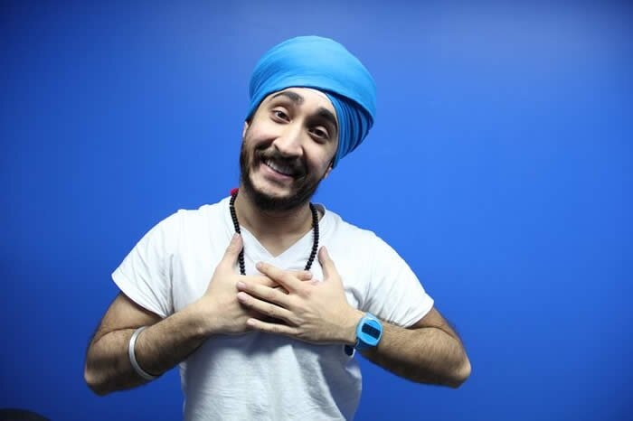 Sikh YouTuber JusReign Made To Take Off His Turban At A US Airport