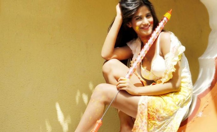 Poonam Pandey Files A Rs 100 Cr Defamation Case Against A Media House