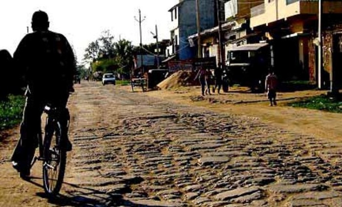 Bihar To Use WhatsApp To Repair Bad Roads