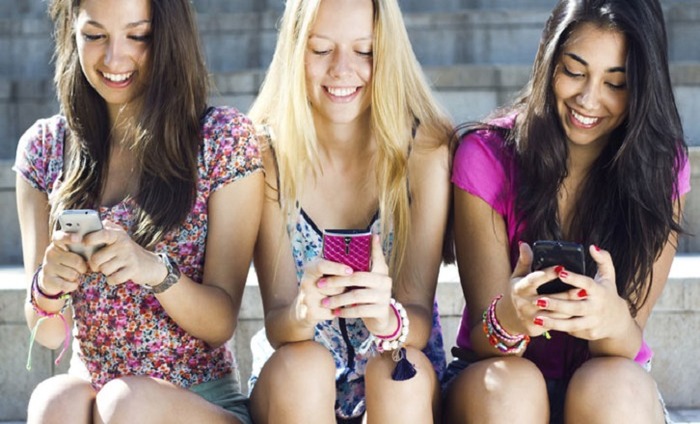 47 Percent Of Smartphone Gamers Are Women: Facebook