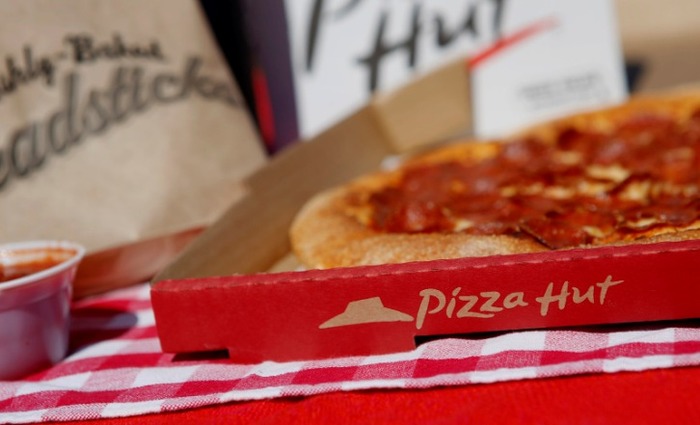 Order From Pizza Hut On Twitter, Facebook Now