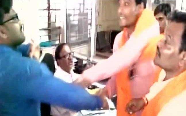 Watch: Shiv Sena Leader Abuses And Slaps Bank Employee