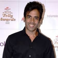 Is This A Joke - Tushar Kapoor Become Single Parent