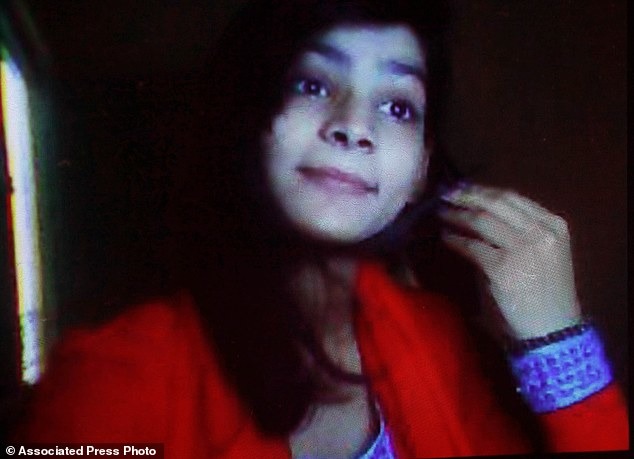 Pakistani Woman Burns Teenage Daughter Alive For Not Having A Traditional Wedding