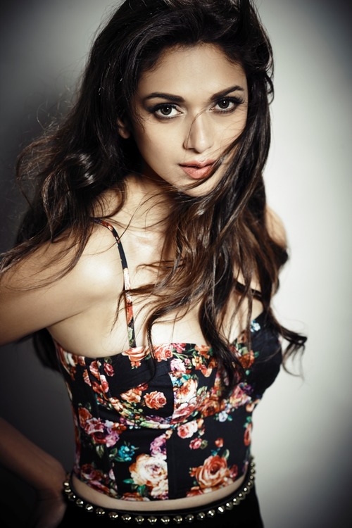 Exclusive Aditi Rao Hydari Wants To Get Naughty With This Actor 
